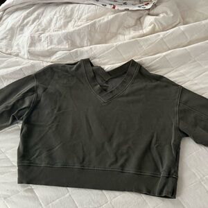 Aerie house party sweatshirt size Medium green